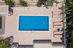 Villa Stephanotis - 3 Bedroom Villa With Pool
