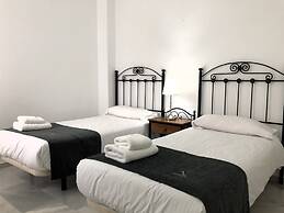 2 Bedroom Close to the Pool F-4