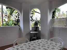 2 Bedroom Close to the Pool F-4