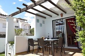 House Pauline 3 bed Poolside Private Garden M-5