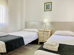 Duplex 3 Bedroom Top Floor F-3