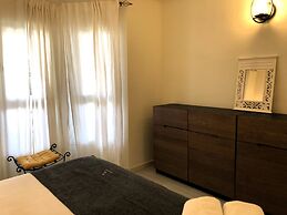 Poolside Holiday Dream 3 Bedroom F-3