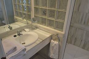 3 Bed Excellent and Quiet Location F-4