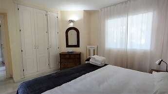 Standard 2 Bedroom Apartment F-3
