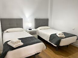 Studio 2 Bed-1 Bathroom for 3 NO Terrace F-3