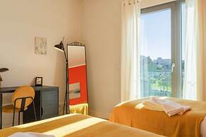 Spacious Lisbon Haven w Lift Garage