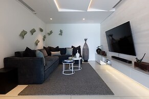 Solaris 3-bedroom Beachfront Villa in Koh Samui