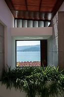 Solaris 3-bedroom Beachfront Villa in Koh Samui