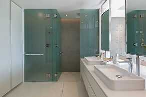 Syrah 3-bedroom Beachfront Villa in Koh Samui