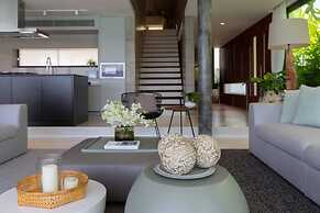 Gamay 3-bedroom Villa With Beach Access