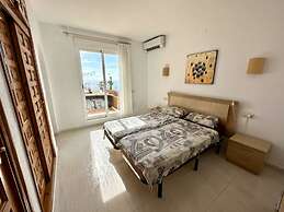 Two Bedroom Apartment With Breath-taking Views