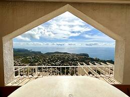 Two Bedroom Apartment With Breath-taking Views