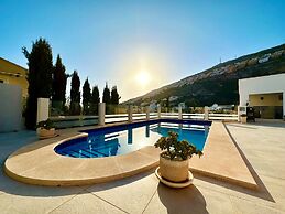 Incredible Views Villa With Private Pool