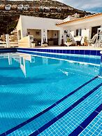 Incredible Views Villa With Private Pool