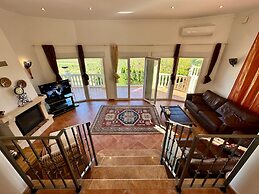 Casa Luna - Three Bedroom Villa With Stunning View