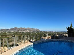 Casa Luna - Three Bedroom Villa With Stunning View