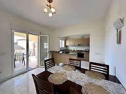 Three Bedroom Villa With Private Pool in Moraira