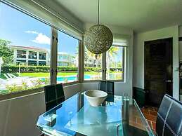 Daria Beachfront Community Steps 2 Pool- Generator