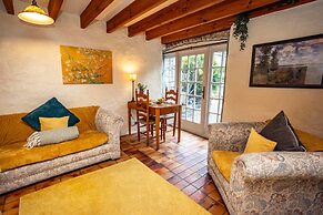 The Stable - One Bedroom Apartment - St Florence