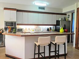 Villa Iris 2 Story Ocean View Villa W Pool Access