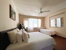 Villa De Palma - Oceanfront Community w Generator