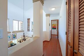 Villa De Palma - Oceanfront Community w Generator