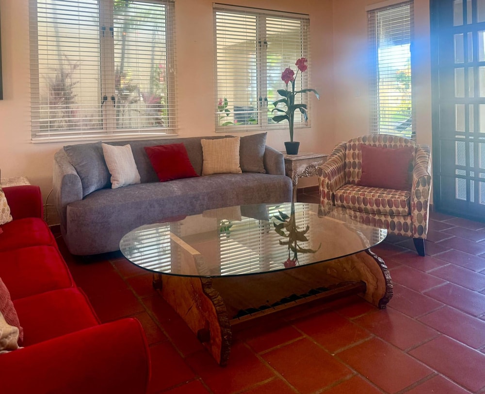 Villa De Palma - Oceanfront Community w Generator