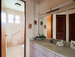 Villa De Palma - Oceanfront Community w Generator