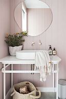 Rubus Pink Berry - by Linnaeus Collection