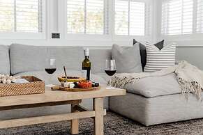 Linnaeus Farm Berry - by Linnaeus Collection
