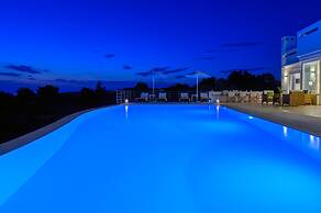 VIP Villa Panoramic Seaview Close to Beaches