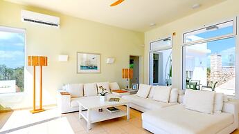 VIP Villa Panoramic Seaview Close to Beaches