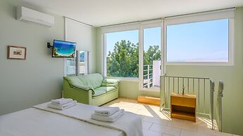 VIP Villa Panoramic Seaview Close to Beaches