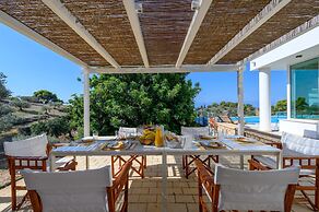 VIP Villa Panoramic Seaview Close to Beaches