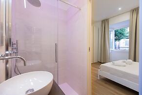 Colosseum Holidays - Three-bedroom Apartment