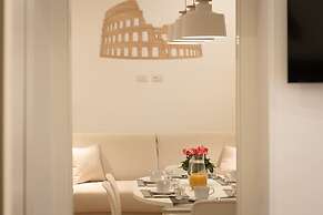 Colosseum Holidays - Three-bedroom Apartment