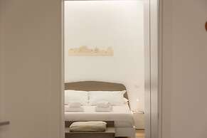 Colosseum Holidays - Three-bedroom Apartment