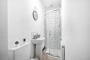 5-bed 5 En-suite Apartment in Manchester