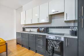 Spacious Apartment for Groups in City Centre