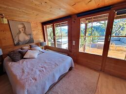 5 BR Gstaad Paradise View Chalet With Outdoor Jacuzzi