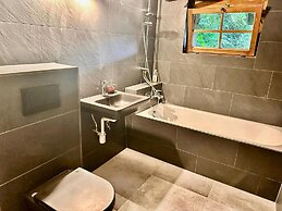 5 BR Gstaad Paradise View Chalet With Outdoor Jacuzzi