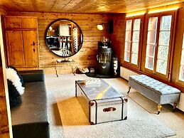 5 BR Gstaad Paradise View Chalet With Outdoor Jacuzzi