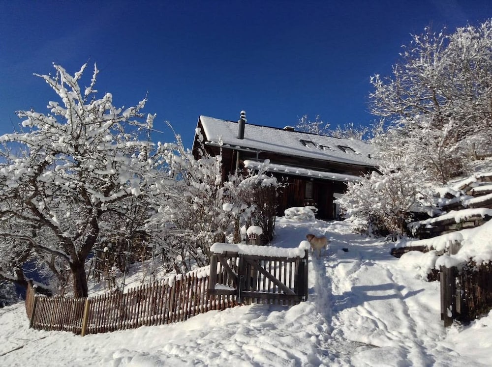 5 BR Gstaad Paradise View Chalet With Outdoor Jacuzzi