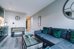 Stylish City Centre Apartment