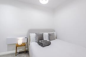 Stylish City Centre Apartment