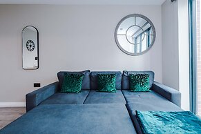 Stylish City Centre Apartment