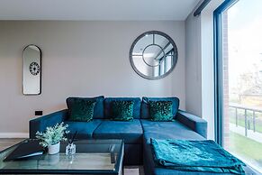 Stylish City Centre Apartment