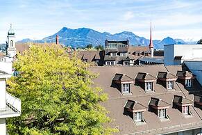 Lucern 2-br Flat w Netflix Top Location
