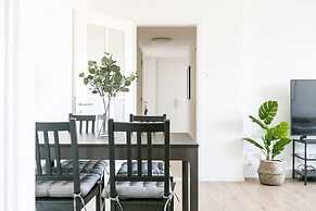 Lucern 2-br Flat w Netflix Top Location