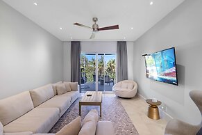 ONE Cable Beach 207 in Nassau